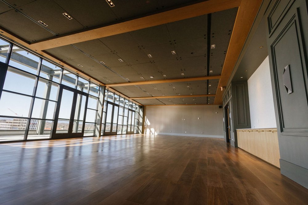 0108_web A rooftop event venue