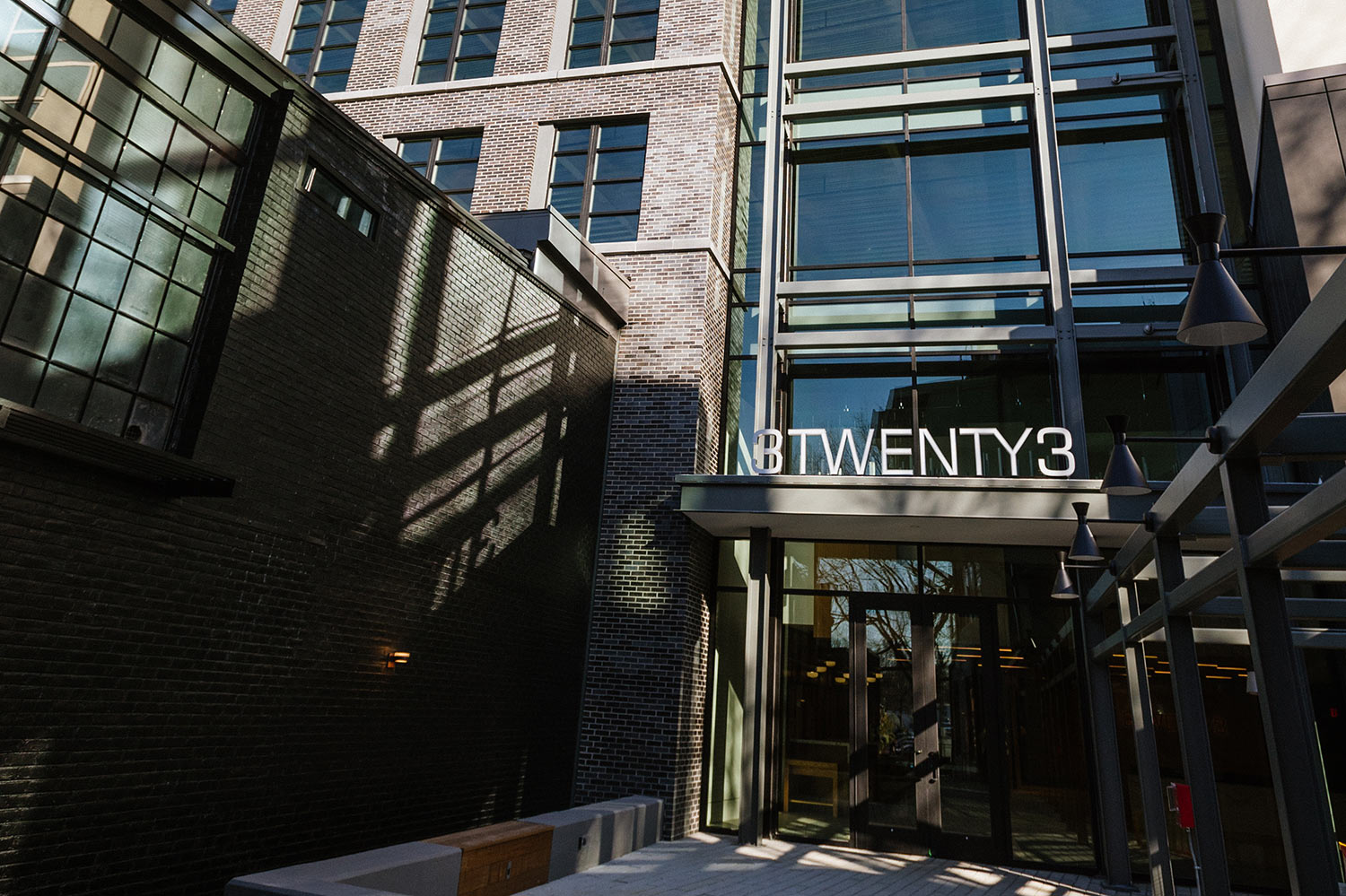 0111sm 3Twenty3 Building